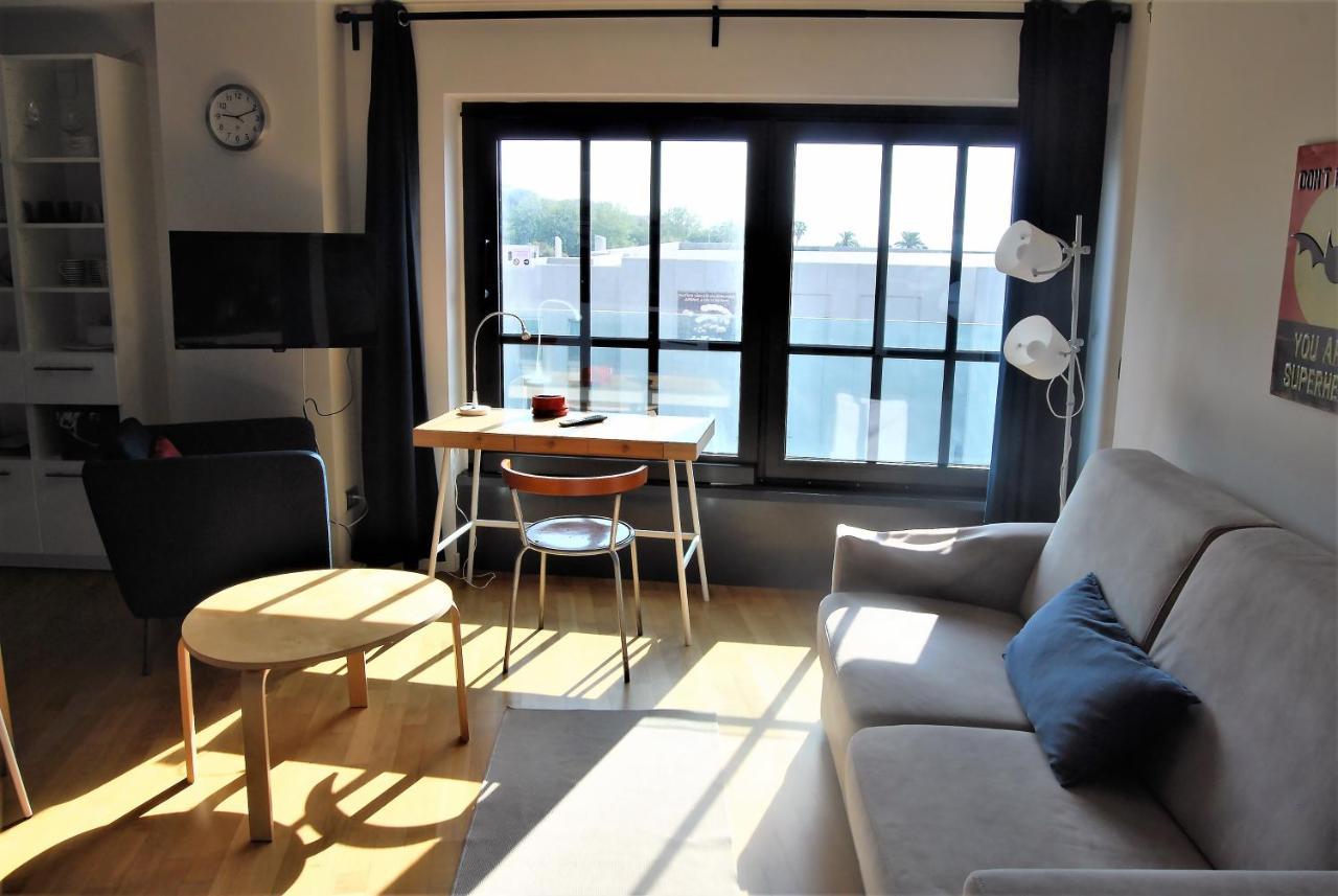 Apartamento Modern & Bright Flat - 2 Min From The Sea Savona Exterior foto